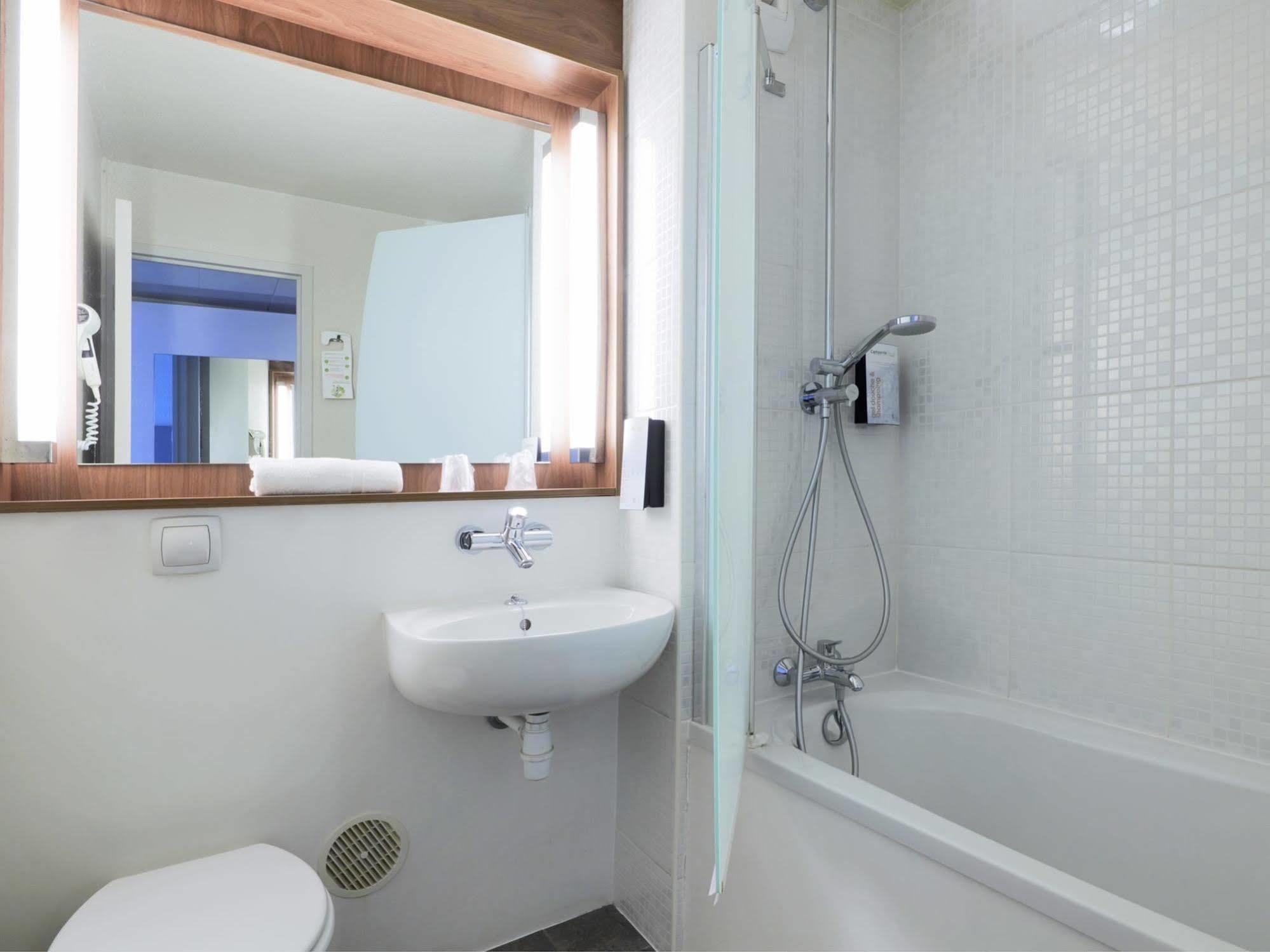 Hotel Kyriad - Ermont